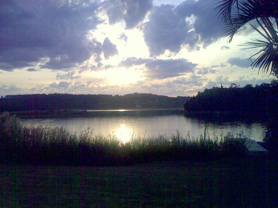 Beautiful views -Sundowners on the jetty