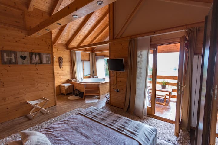 Villa Jelenic-Master bedroom "Lake view Terrace"