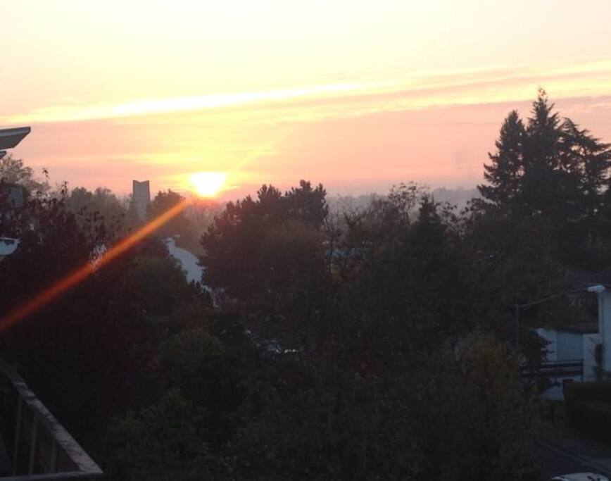 Blick von der Wohnung: Sonnenaufgang / View from the apartment