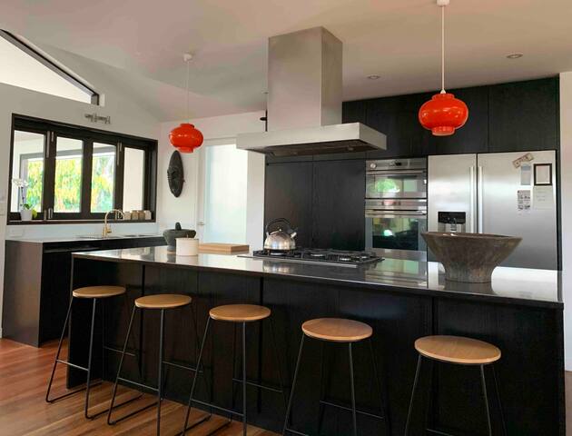 charming luxury beach cottage for 6 gallery image 5