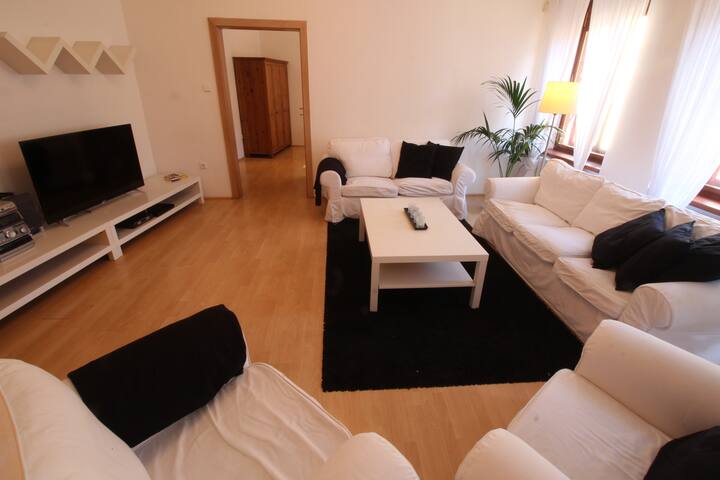 3 bedrooms apartment in Prague center gallery image 4