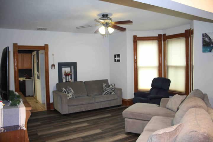 Driftless Retreat In Spring Green’s Downtown! - Taliesin, Spring Green