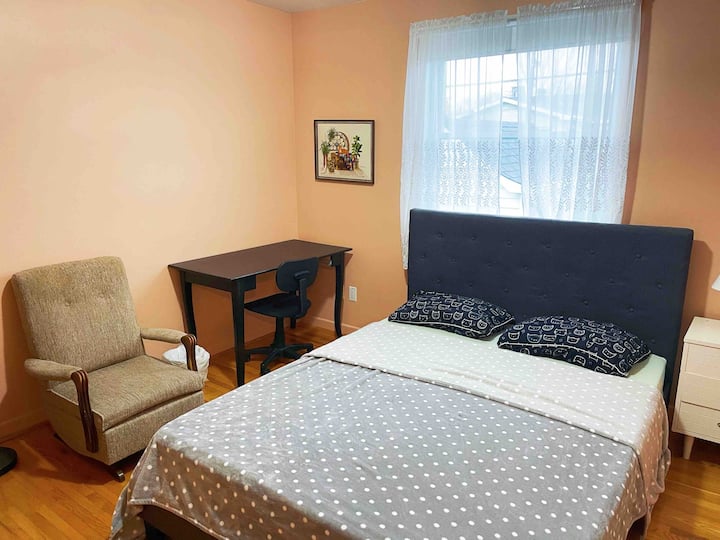 Brossard Vacation Rentals & Homes Quebec, Canada Airbnb