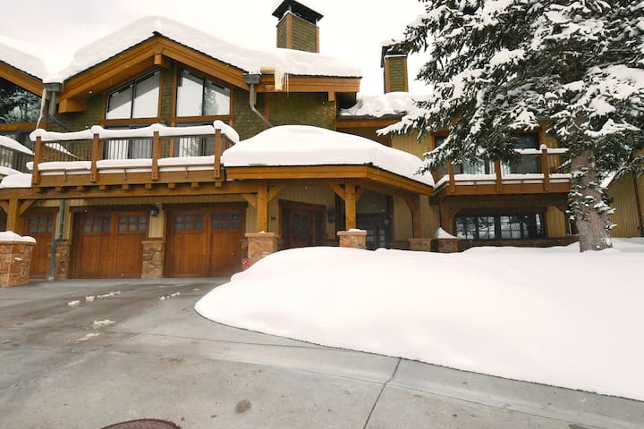 Red Sky Resorts managed Airbnb listing 3