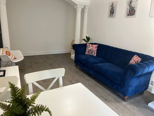 JB stays London. managed Airbnb listing 3