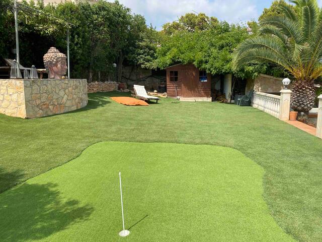 5-Bed Villa, with superb private pool, bar & bbq gallery image 5