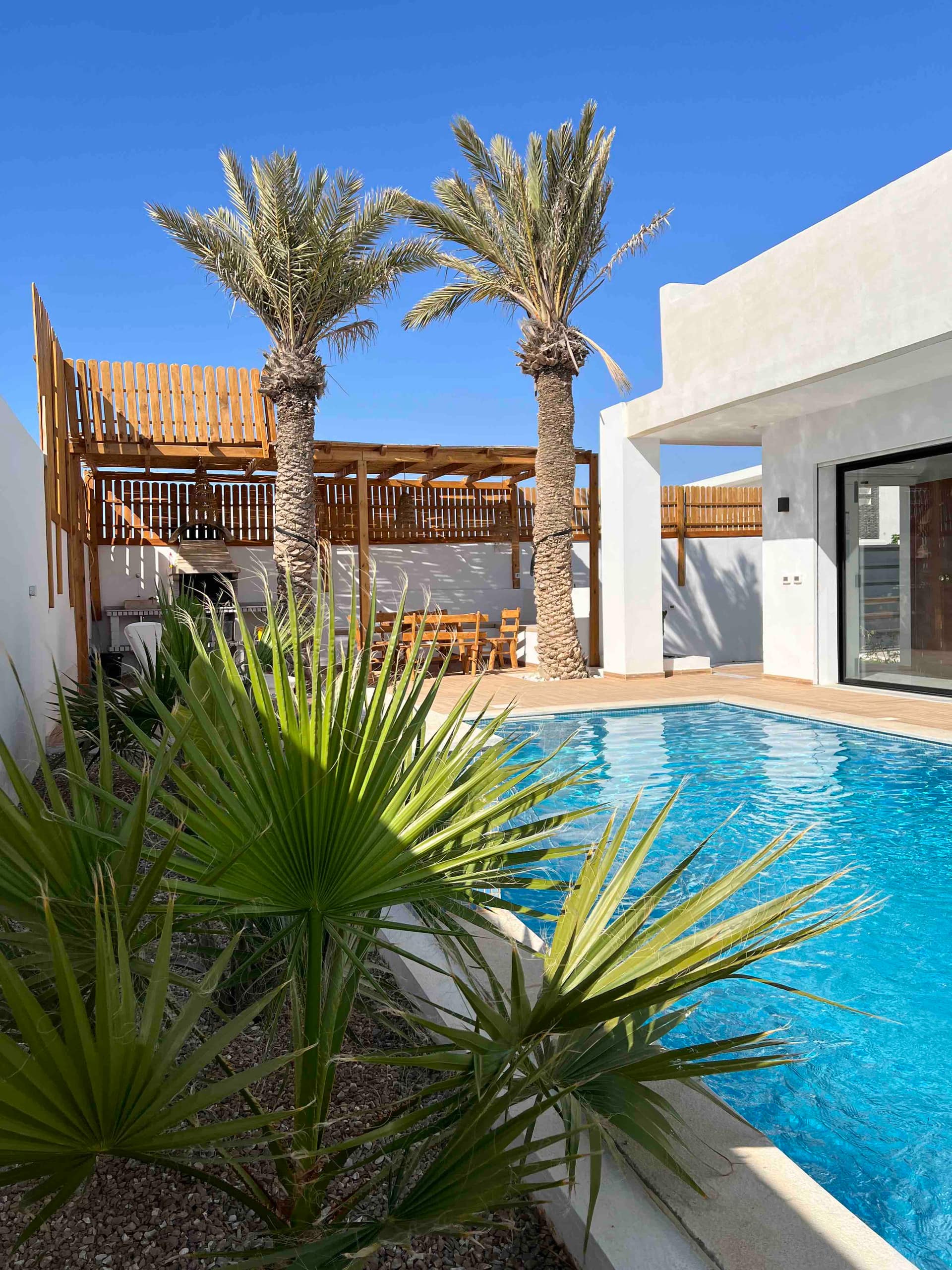 Luxury villa, beach within walking distance. — photo 2