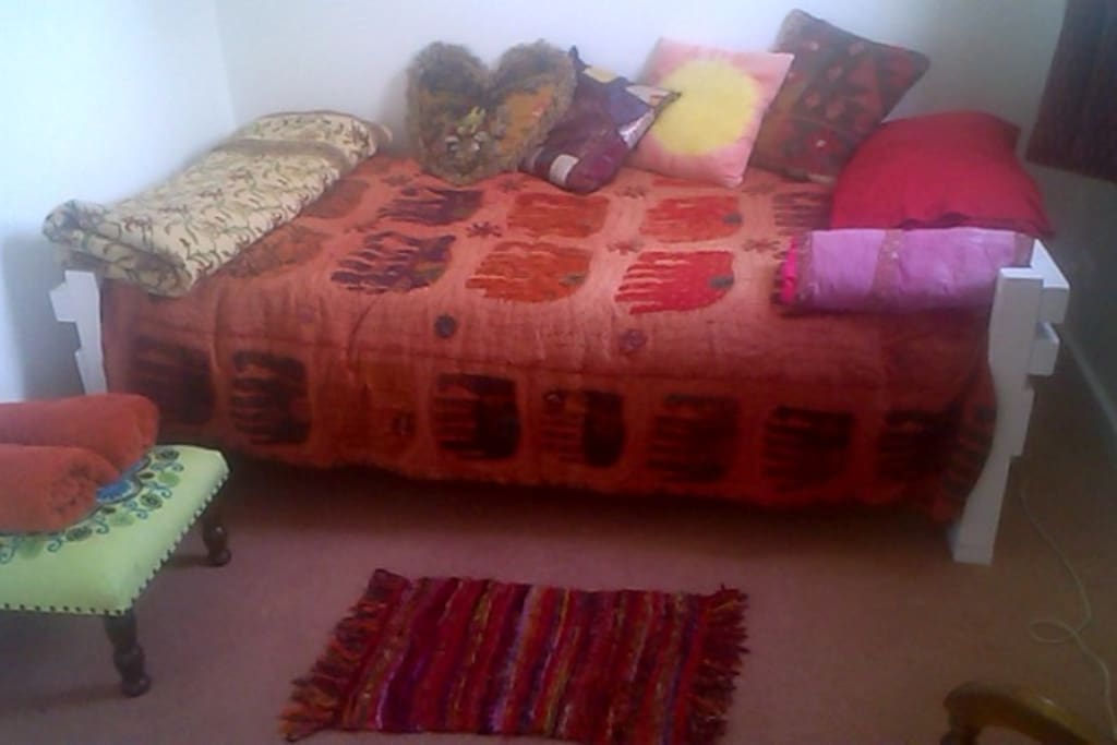 loungeroom or 2nd bedroom