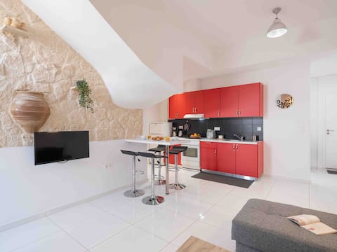 Successful Airbnb property: Magma Urban Suite, next to Heraklion Airport in Κοινότητα Νέας Αλικαρνασσού