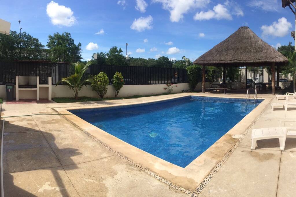 Palapa con Alberca y Asador