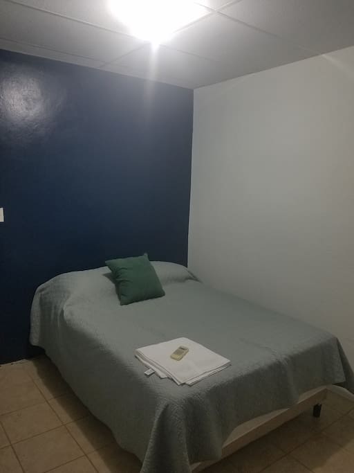 Cómodas habitaciones con opción de aire acondicionado y abanico.