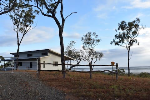 Ironbark House Dimbulah with Amazing Views