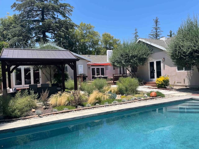 Paradise in Los Angeles