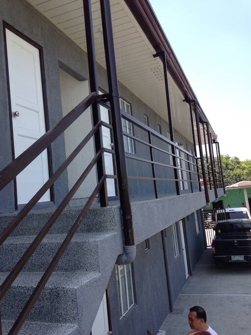 Second floor: large smoke-free veranda