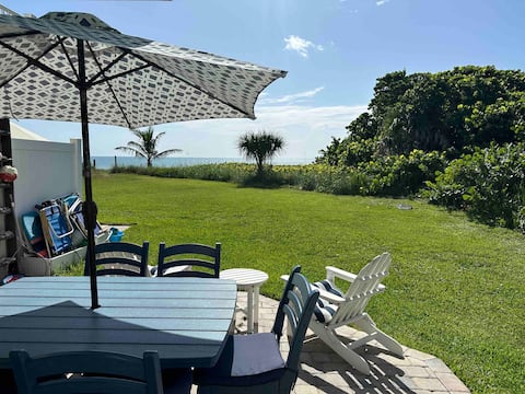 Direct Ocean steps to beach. Private end unit!