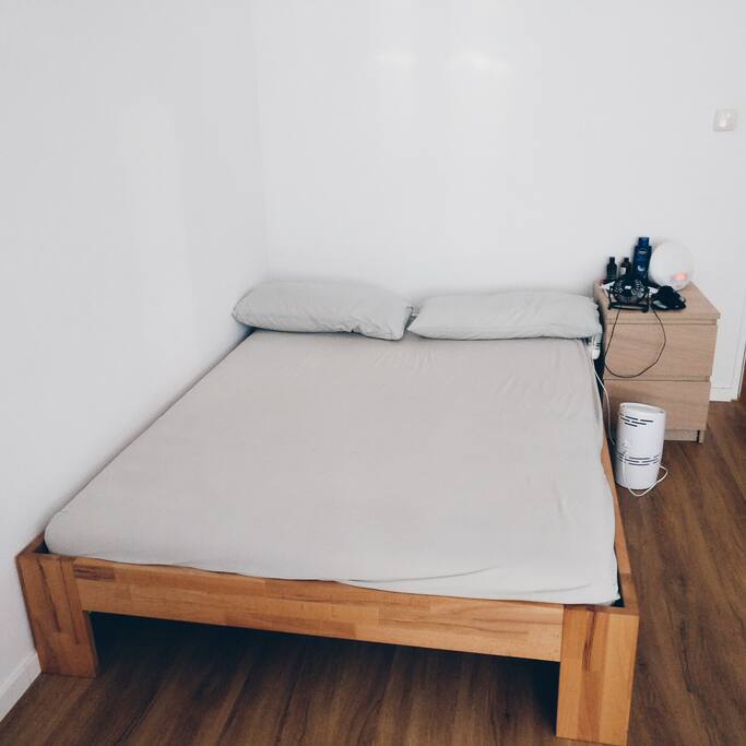 a comfortable bed for a pleasant sleep (1.4m*2m, 2 person)