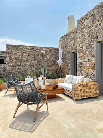 VILLA CHRISTINA-SOROS BEACH, ANTIPAROS gallery image 5