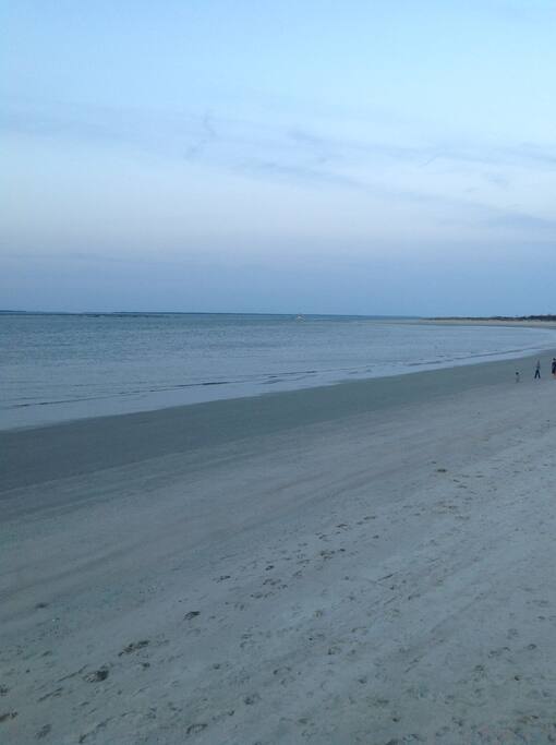 Private access to the river and sandy shore