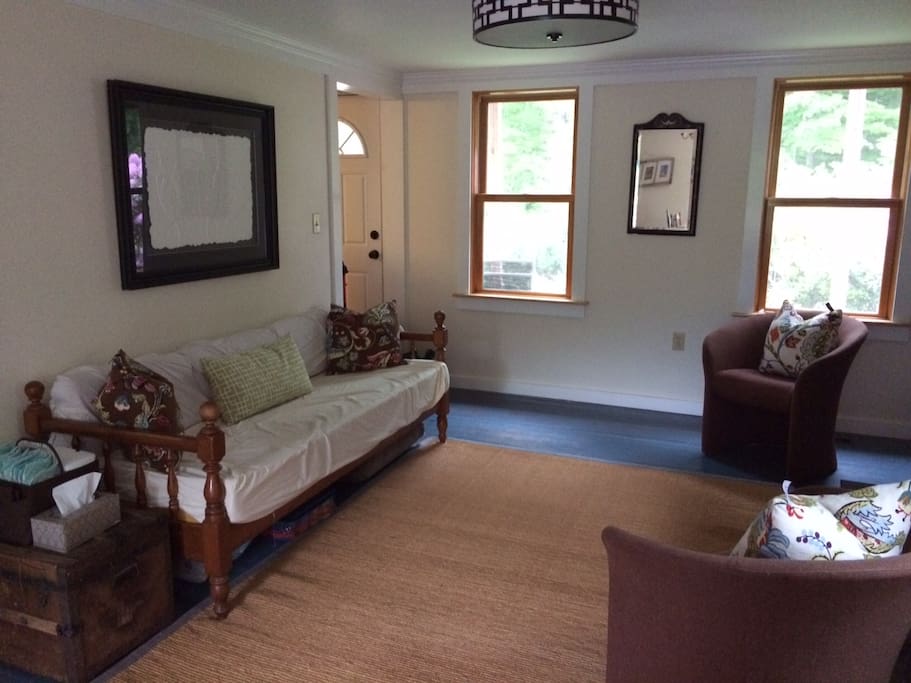 Common Living Room with Fireplace.
