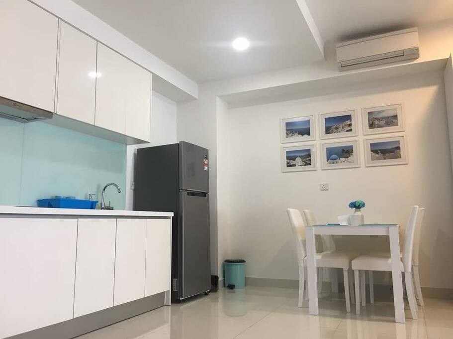Santorini Suite Kitchen area