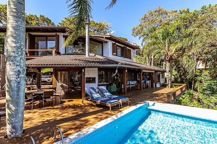 FloripaTemporada managed Airbnb listing 2