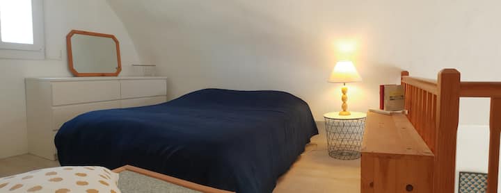 140 เตียงบนชั้นลอย