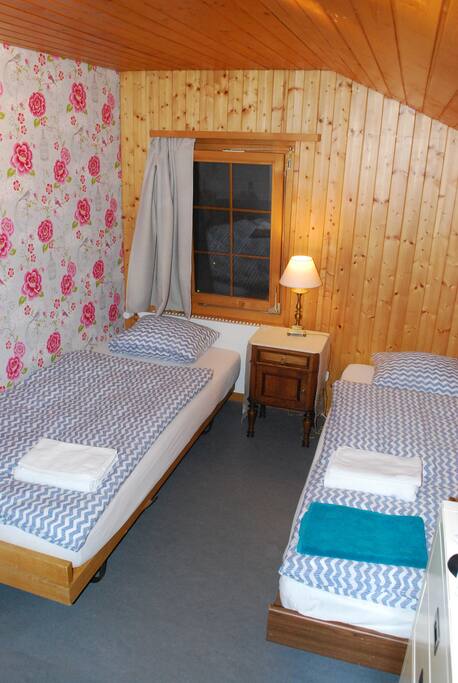 Romantisches Zweibettzimmer