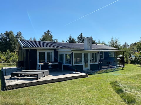 Scenic cottage close to Ringkøbing Fjord