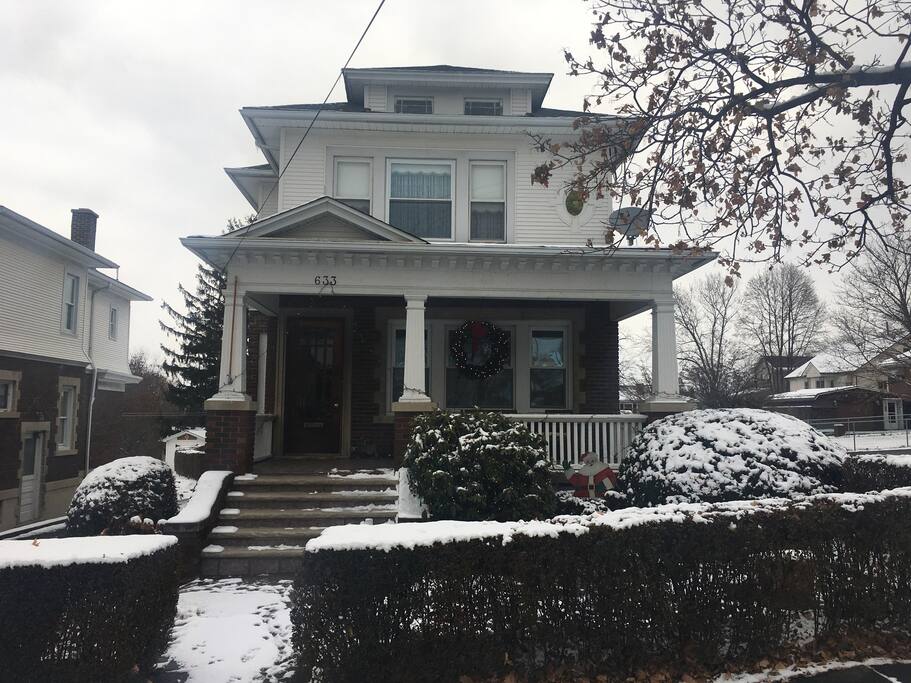 3.5 bedroom, 2 bath, 2 story home