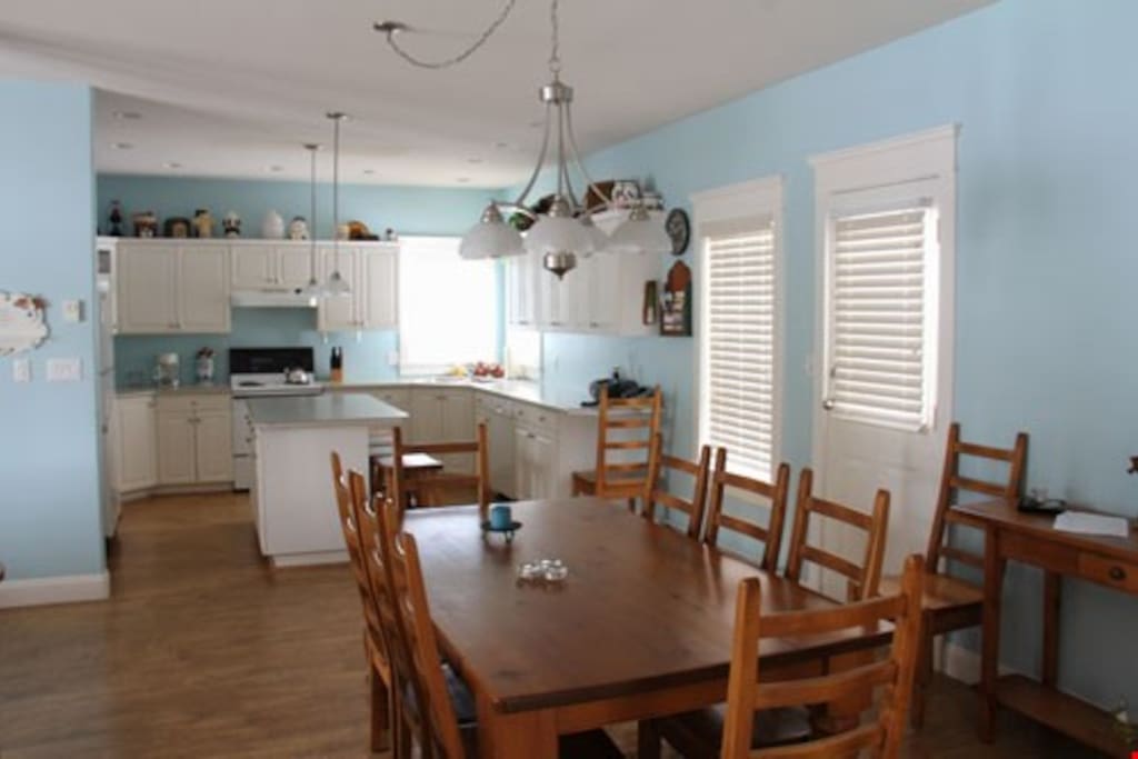 Cook meals in the fully-equipped kitchen and enjoy them together at the dining table with ample seating for everyone.