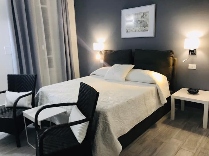 Home 3l Lory Center - Palermo