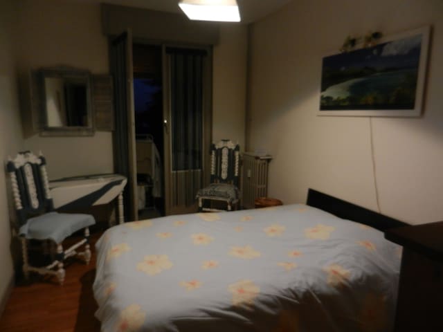 Room in the city center
