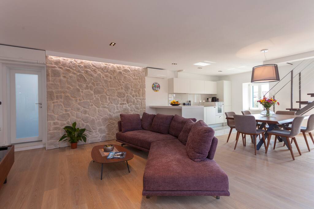 45m2 leaving room with fully equipped kitchen.
