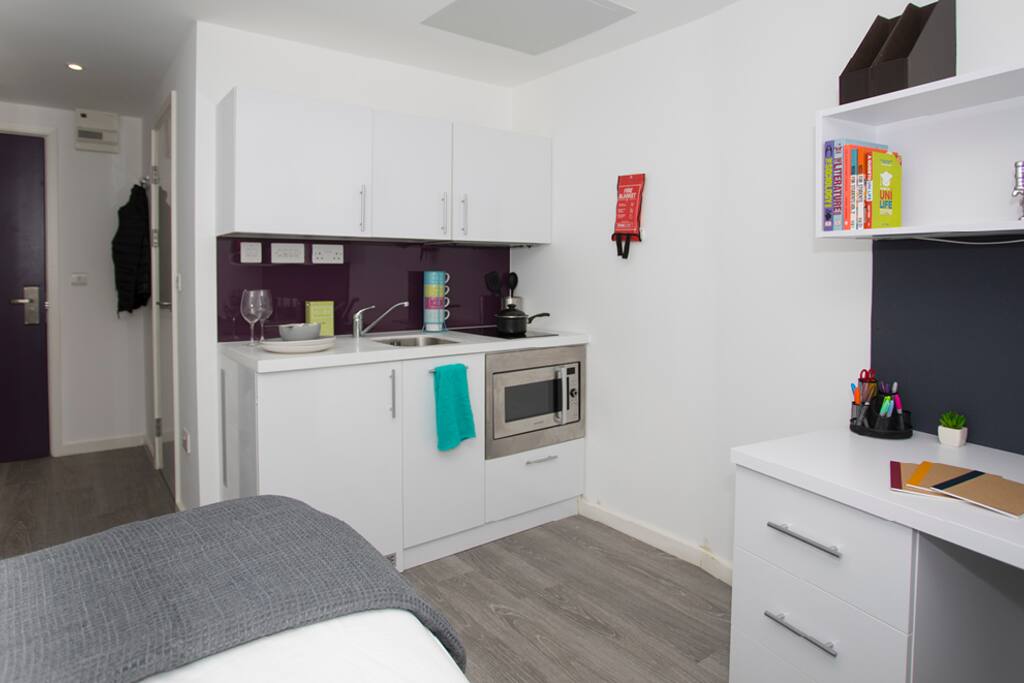 Equipped Kitchen