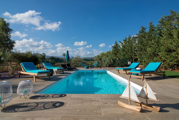 Kotinos Villa with Private pool, In Hersonissos gallery image 3