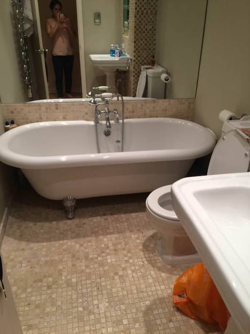 Bath tub!