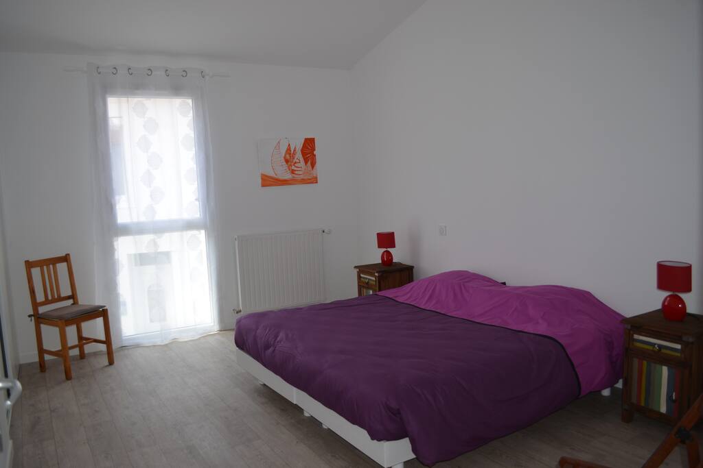 chambre de 17m2, spacieuse et lumineuse