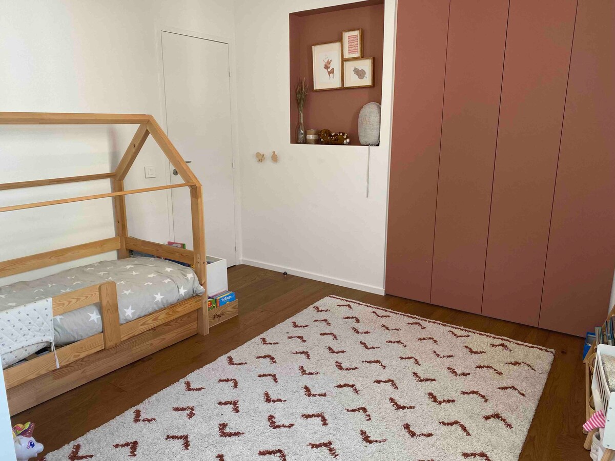 Საბავშვო ოთახი