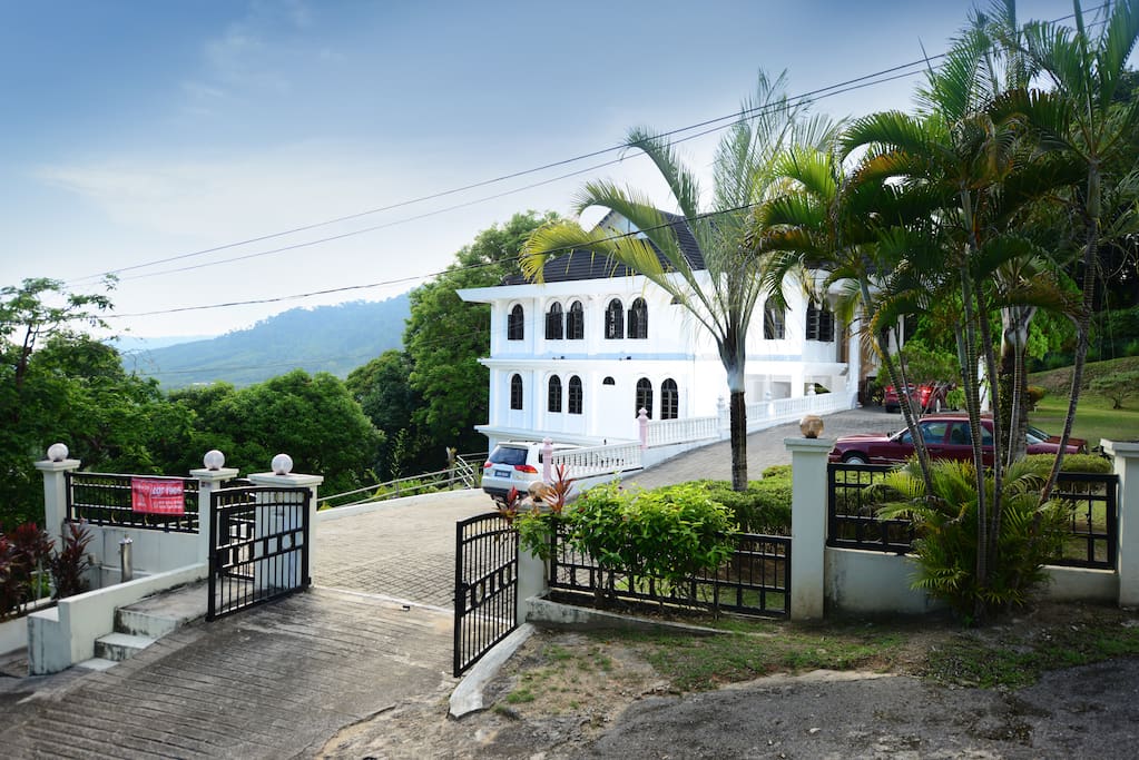 Situated next to a big water reservoir. Just follow the blue pipe up the hill to get to the house