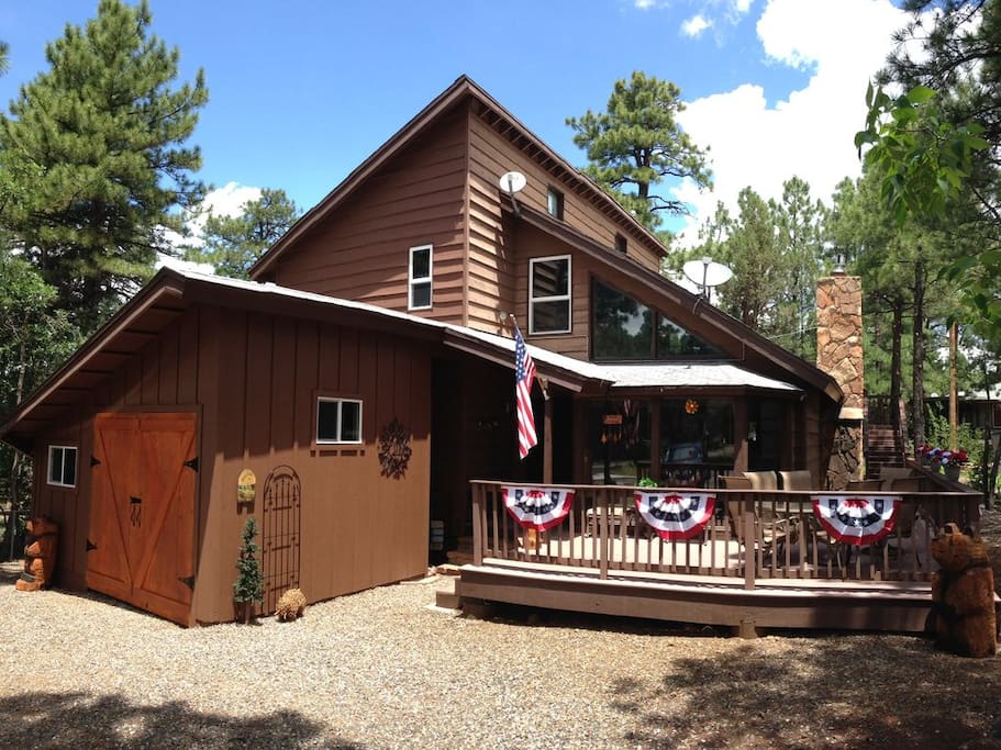 Beautifully Decorated Cabin for 4th of July!