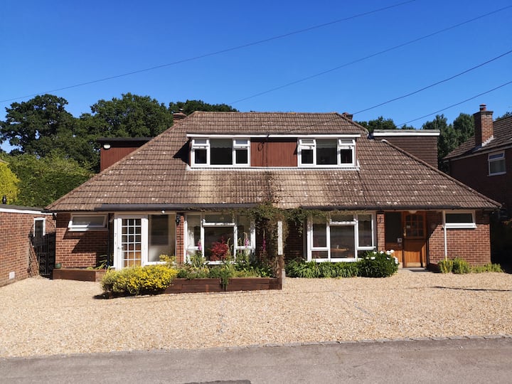 Yateley Vacation Rentals & Homes England, United Kingdom Airbnb