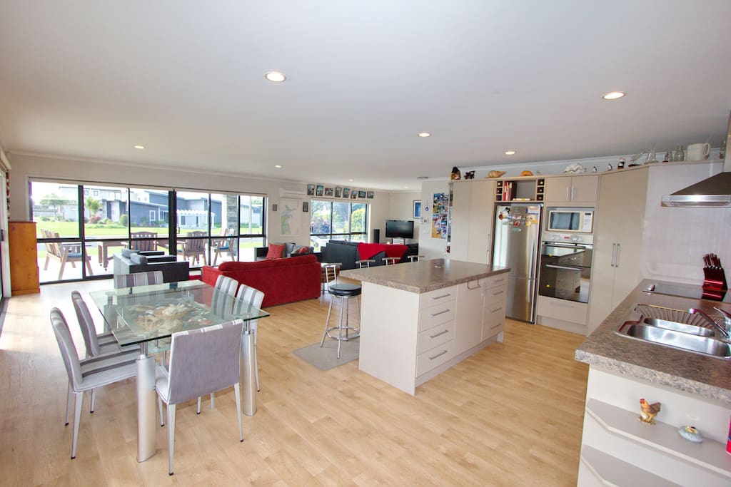 Dining & Family Living Area