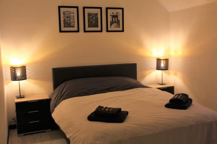 Საძინებელი 1 : 1 ორადგილიანი საწოლი