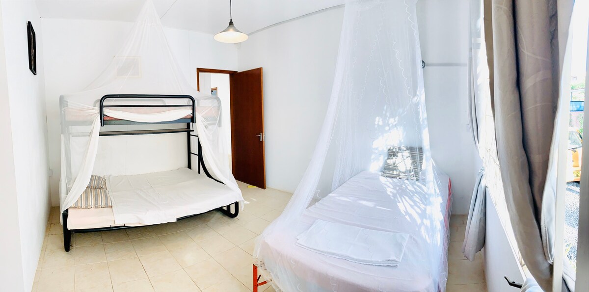 საძინებელი 4