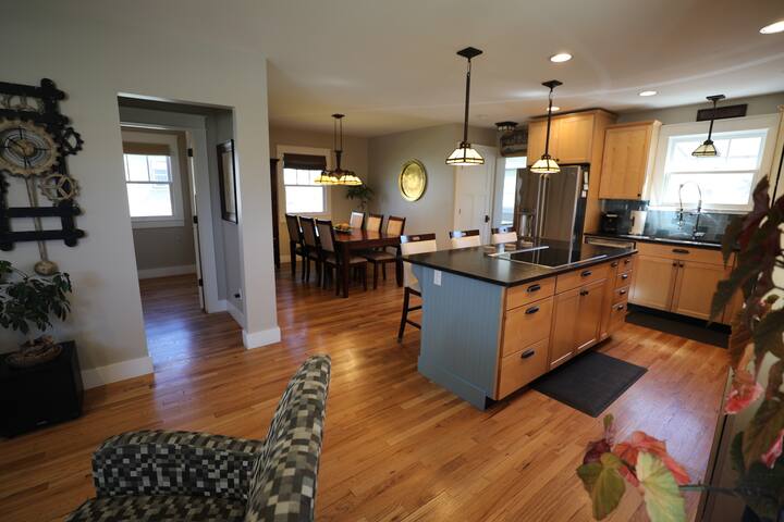 Berkeley Bungalow in Northwest Denver, CO gallery image 3