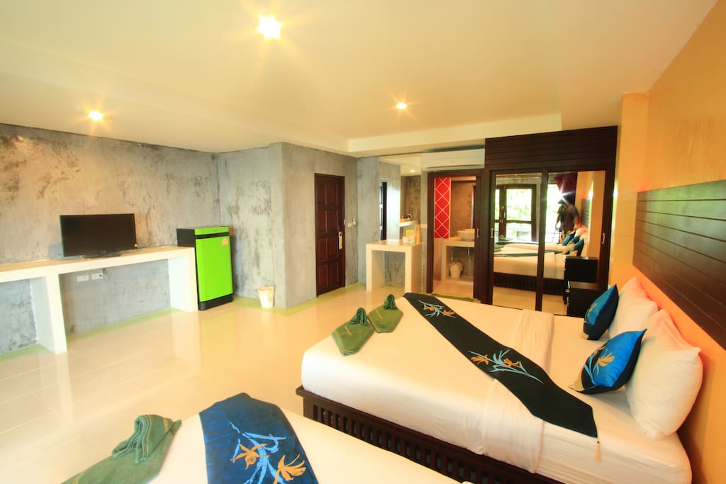 Triple Room