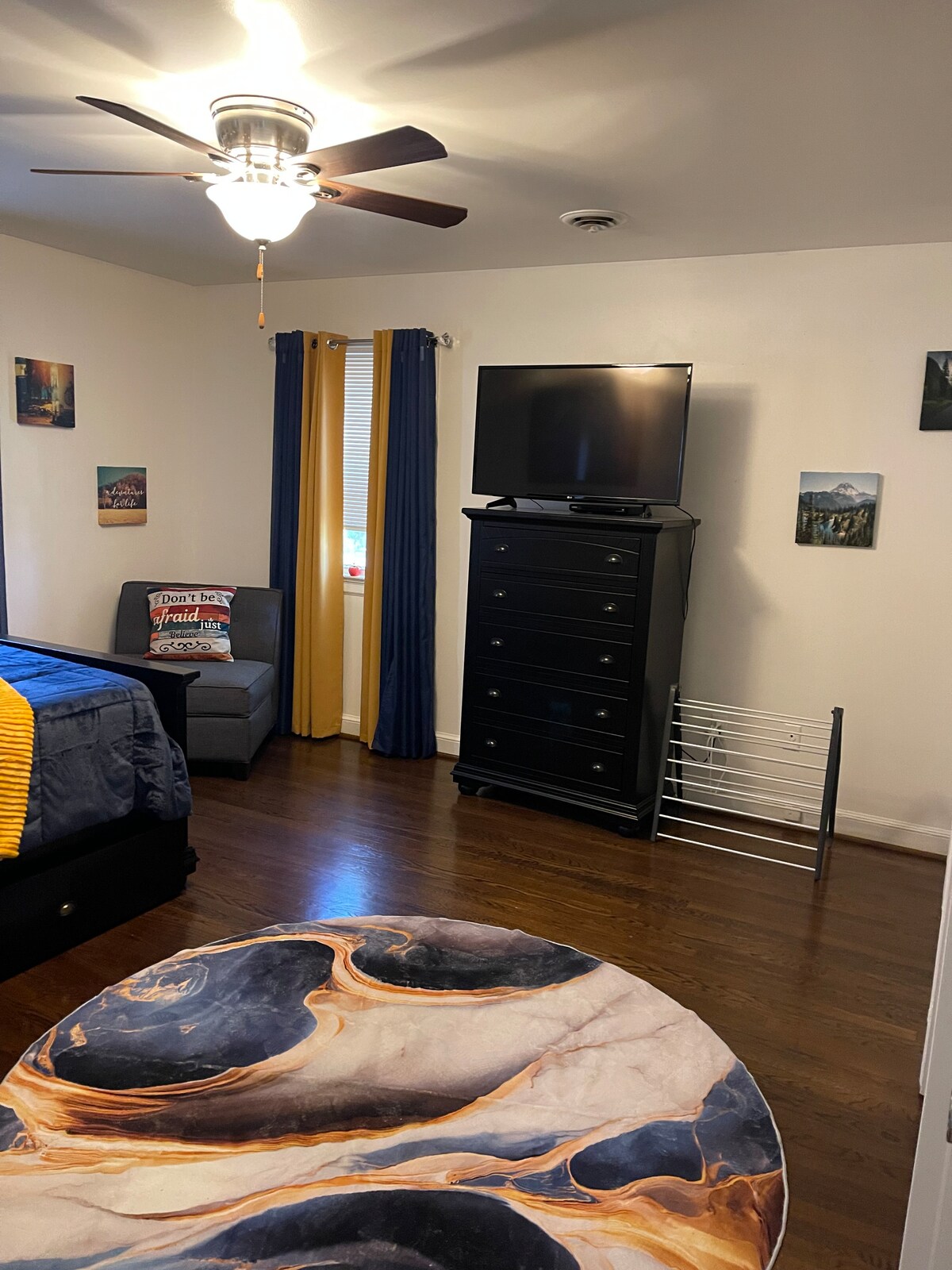 غرفة النوم 3 المغامرات ثيم