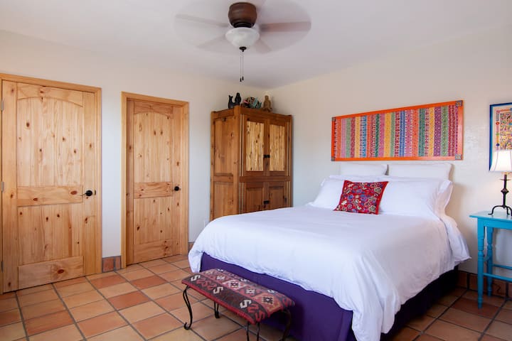 Esperamos dormir muy bien en una cama súper cómoda con sábanas suaves.