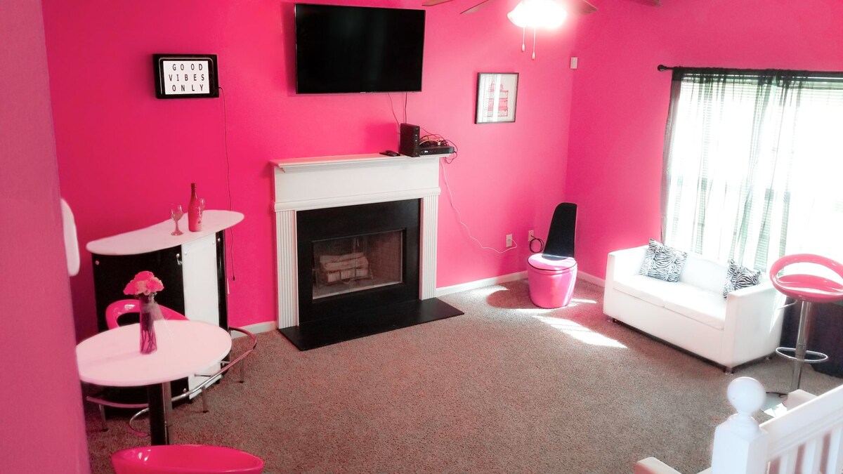pink barbie room