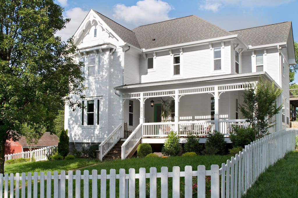 Welcome to our brand new home overlooking the park! Designed to look historic, this brand new home will give you a true taste of Southern hospitality. Designed specifically for the ultimate Airbnb experience, we hope love being our guest!